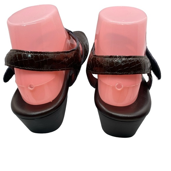 SAS San Antonio Shoemakers Suntimer Sandals Brown Croc Print Leather Comfort 10N - Picture 7 of 13
